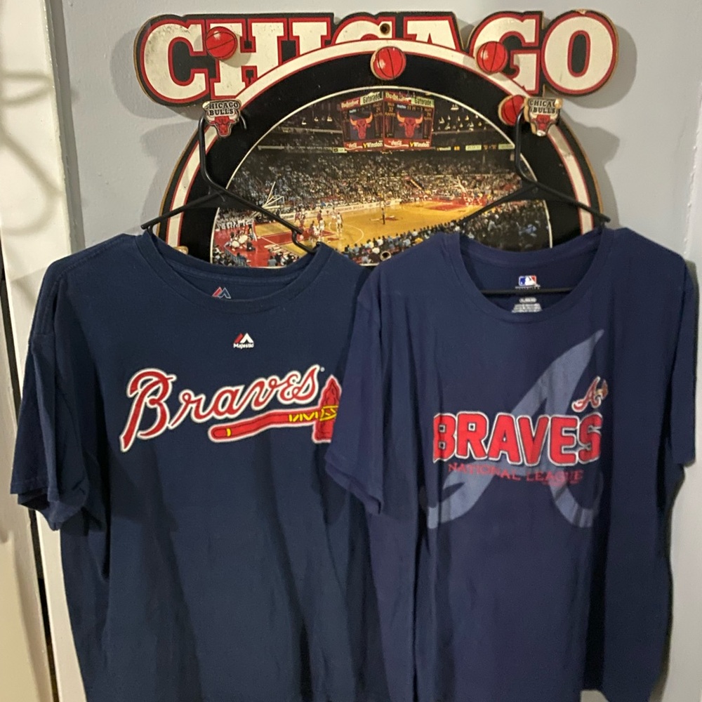 Atlanta braves t shirt bundle of 2 size XL